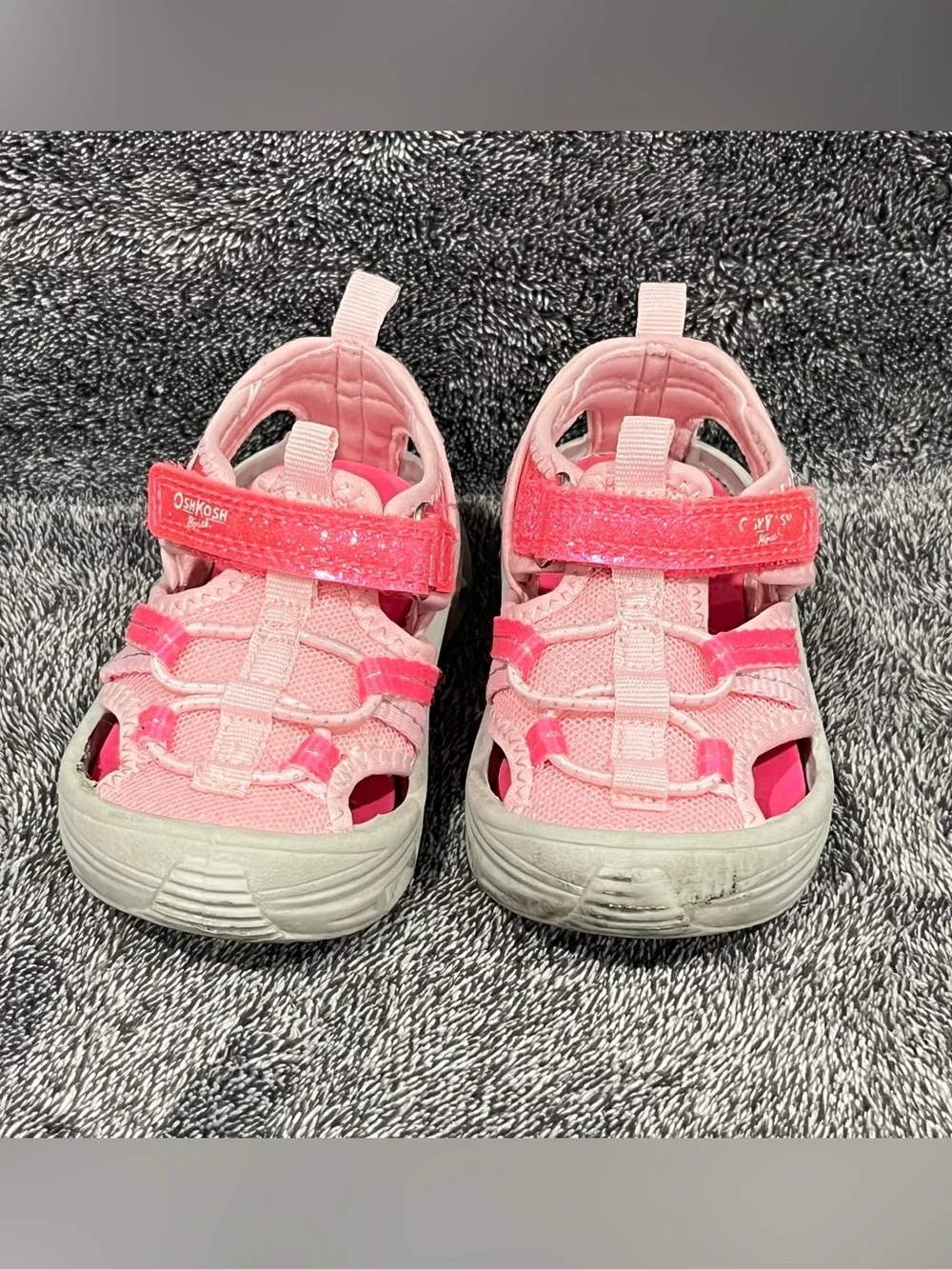 OshKosh B'gosh toddler girls pink sandals size 5